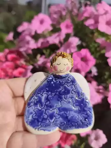 Aniołek ceramiczny serduszko