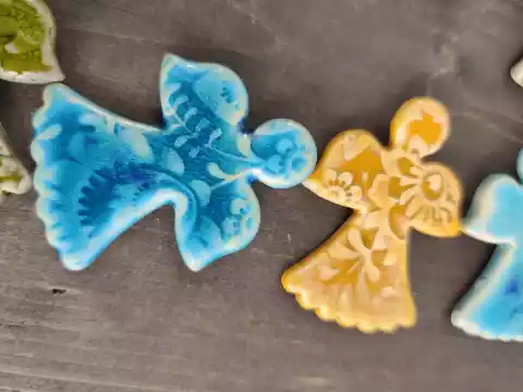 aniołek ceramiczny magnes