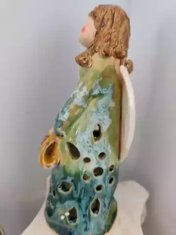 anioł ceramiczny
