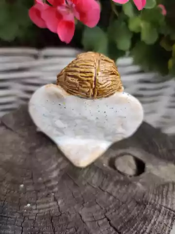Anioł ceramiczny serduszko