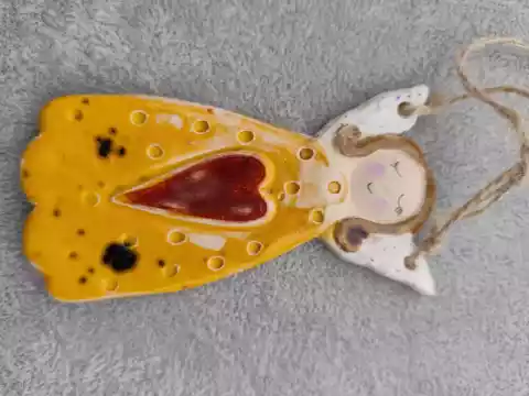anioł ceramiczny