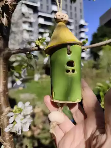 domek dzwonek ceramiczny