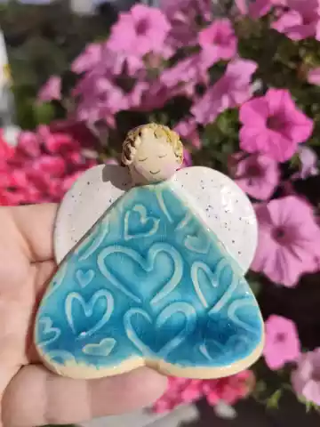 Aniołek ceramiczny serduszko