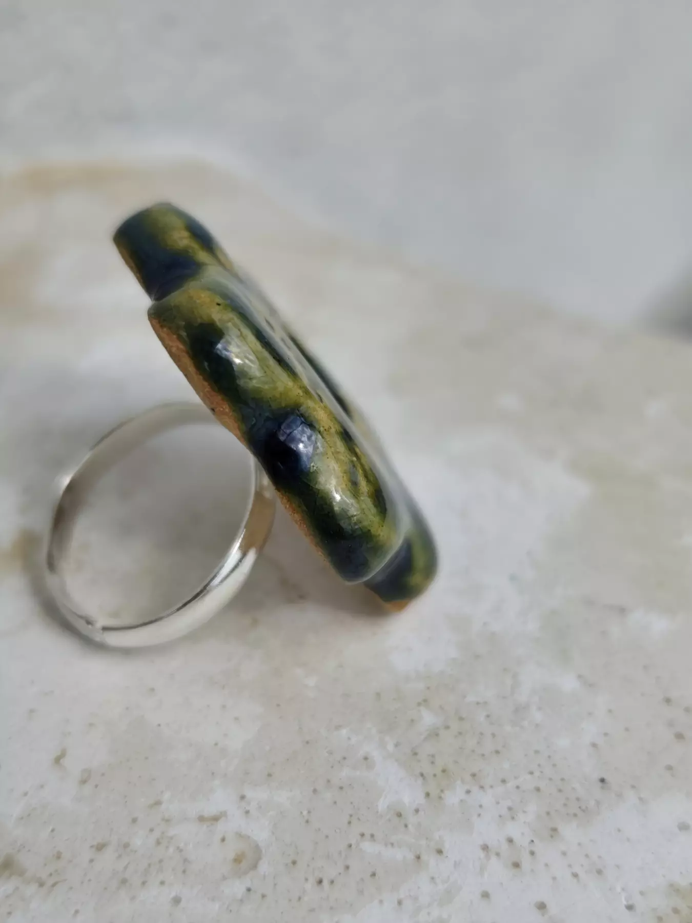 pierścionek ceramiczny kwiatek
