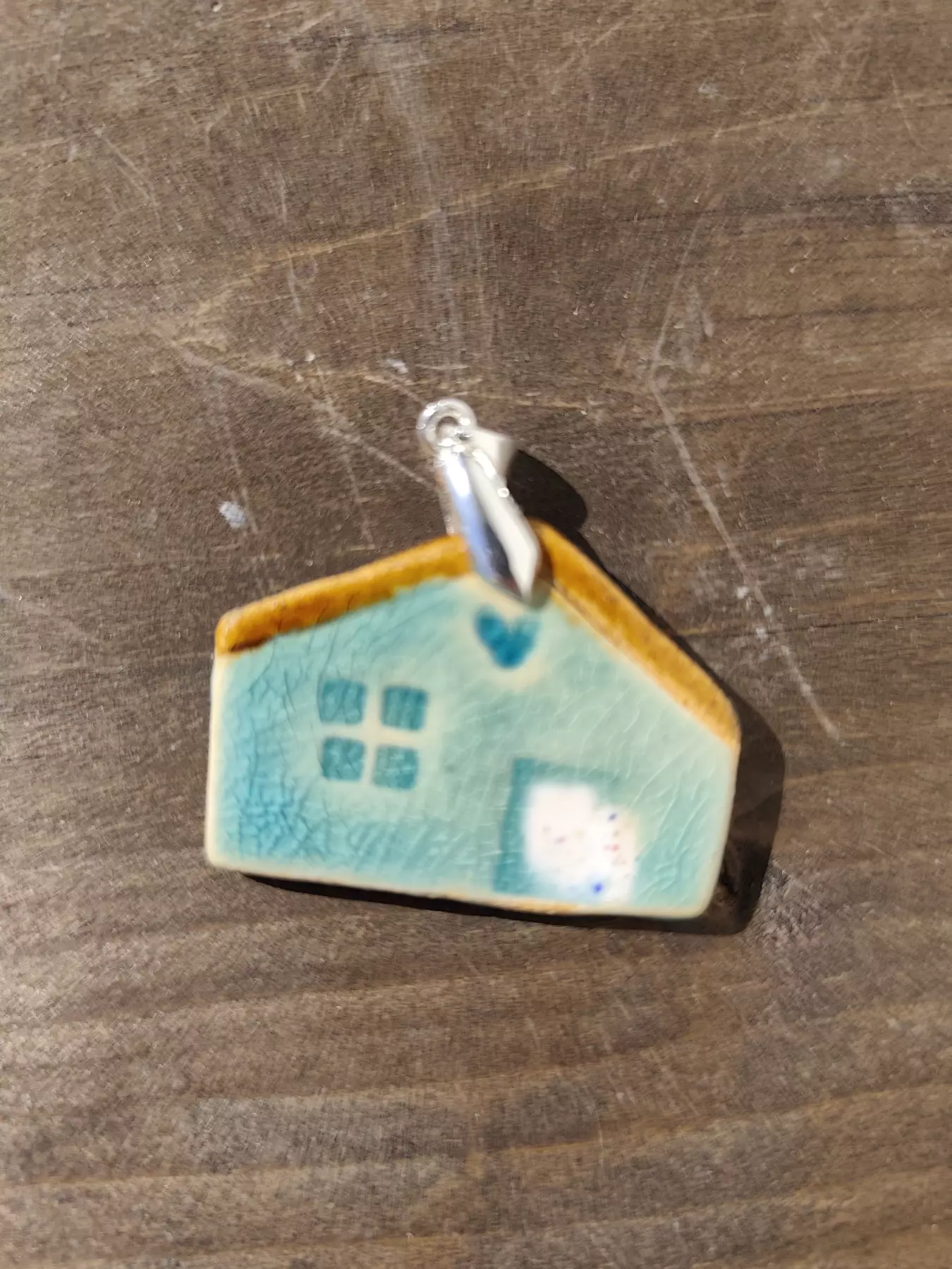 wisior ceramiczny domek